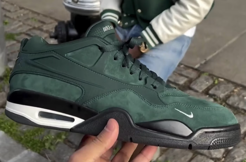 Davvero vogliono trasformare le Jordan 4 in una scarpa da BMX?