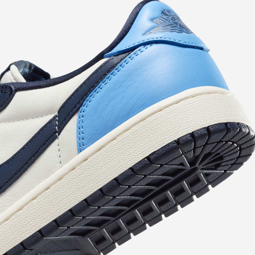 Jordan 1 Low OG Obsidian UNC