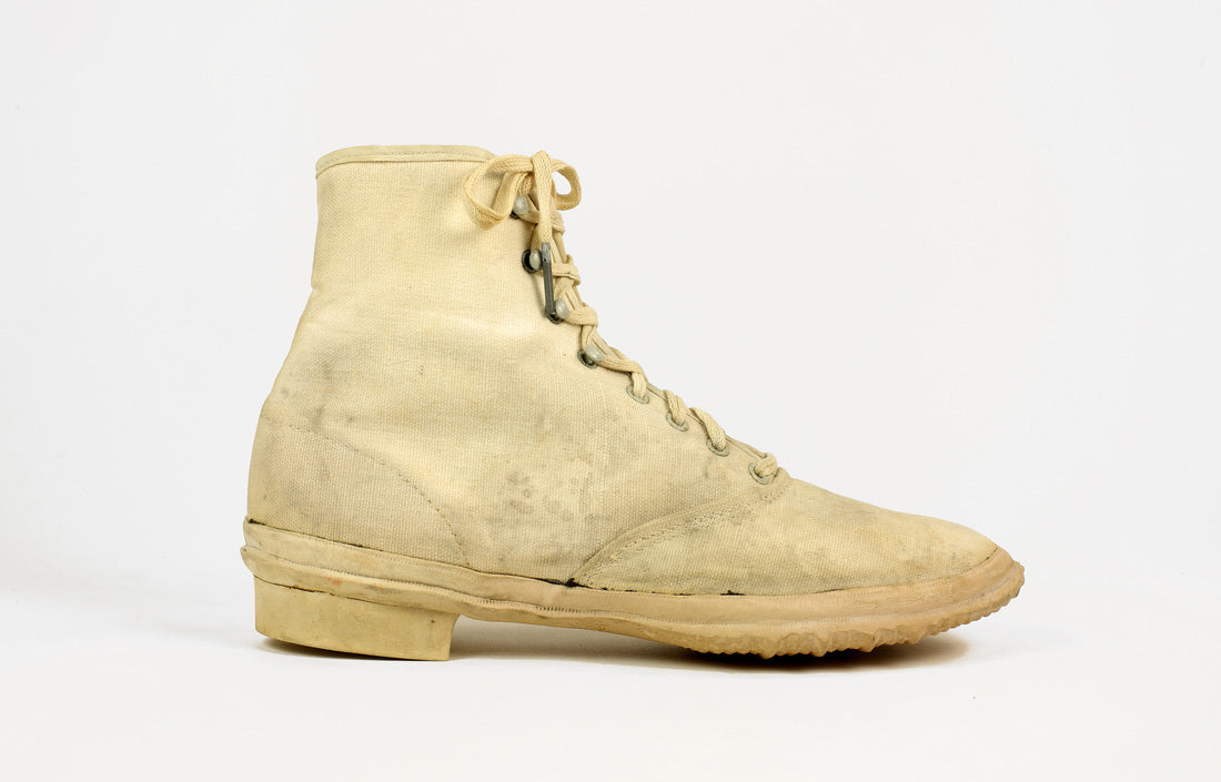 L’origine del nome “Sneakers”: una storia di passi silenziosi e cultura pop