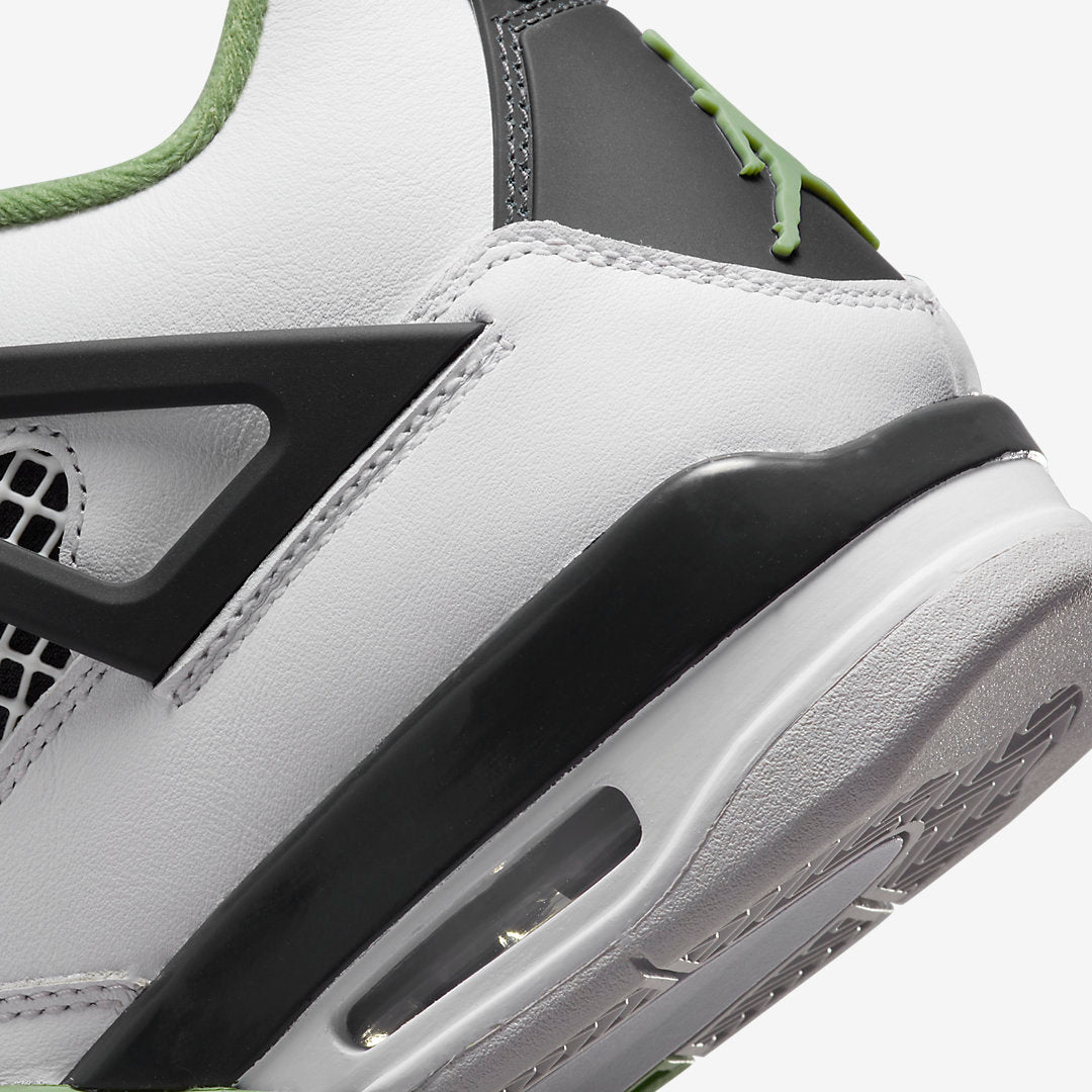 Jordan 4 Retro Seafoam