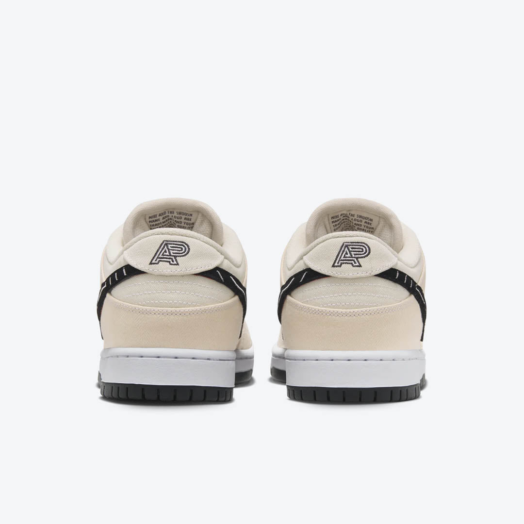 Nike SB Dunk Low Albino & Preto