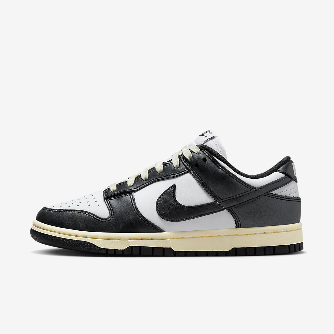 Nike Dunk Low Vintage Panda