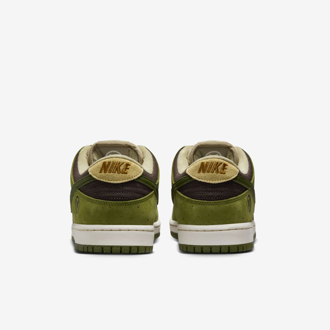 Nike SB Dunk Low Yuto Horigome Asparagus