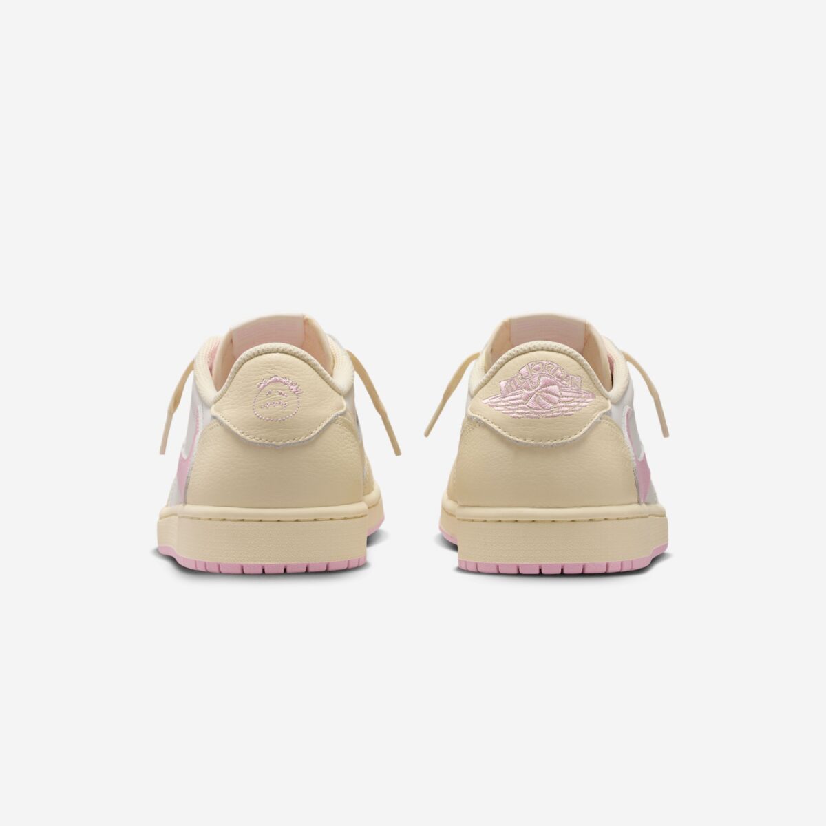 Jordan 1 Retro Low OG SP Travis Scott Shy Pink
