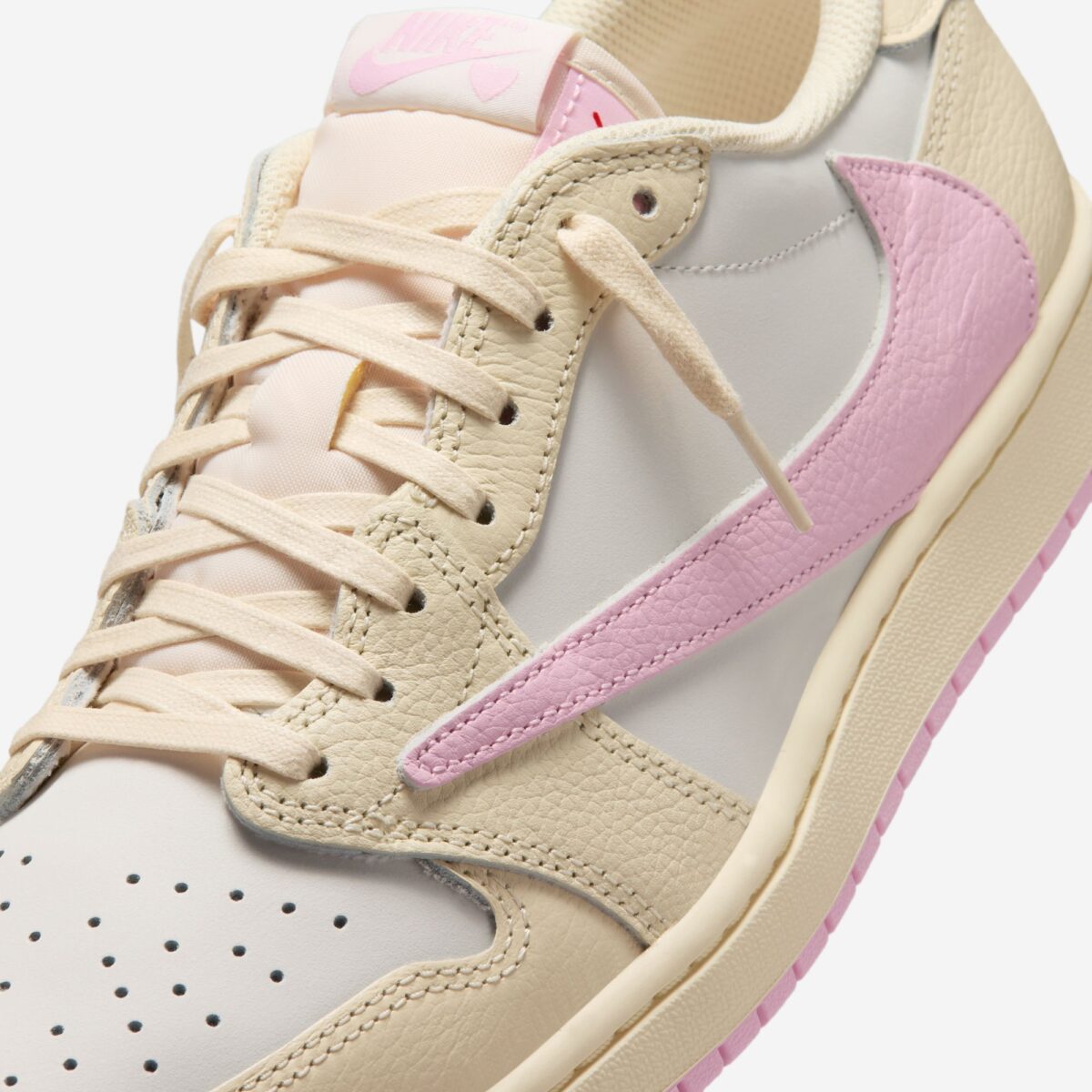 Jordan 1 Retro Low OG SP Travis Scott Shy Pink
