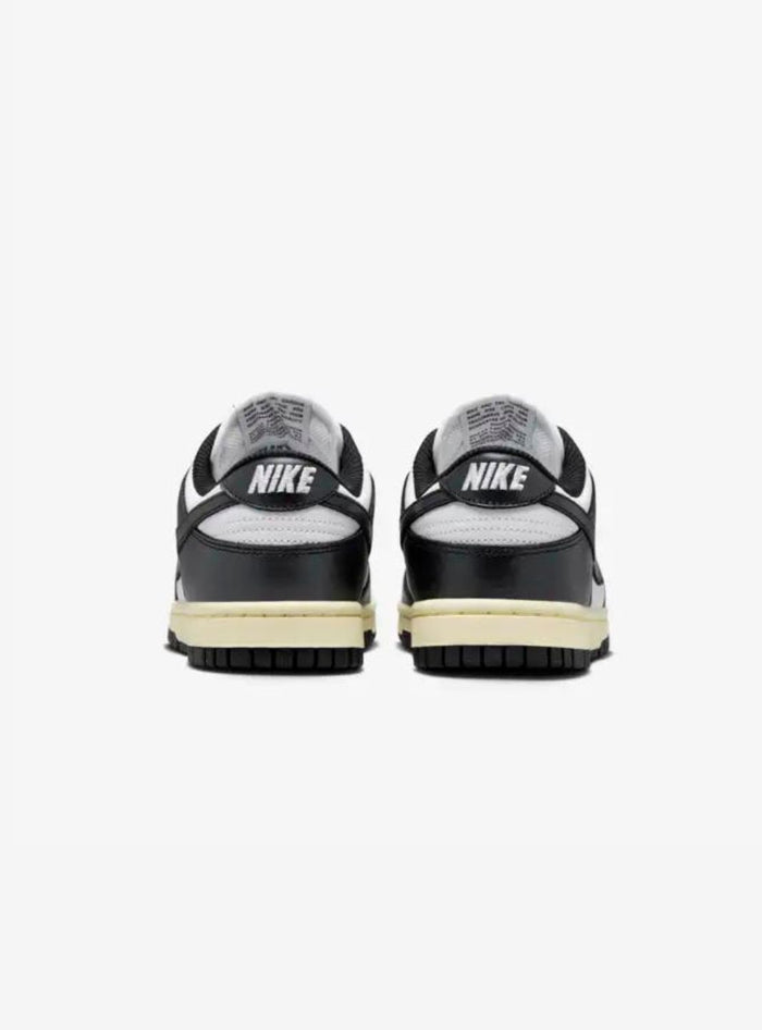 Nike Dunk Low Vintage Panda